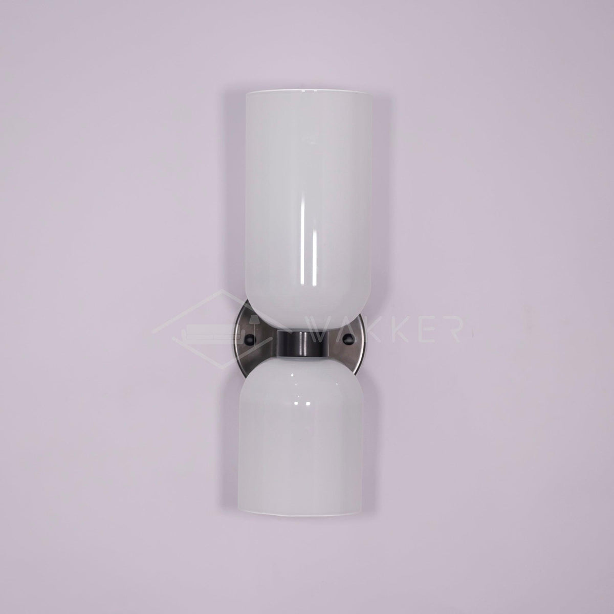 Bryn zeitgenössische minimalistische Wandleuchte aus Glas