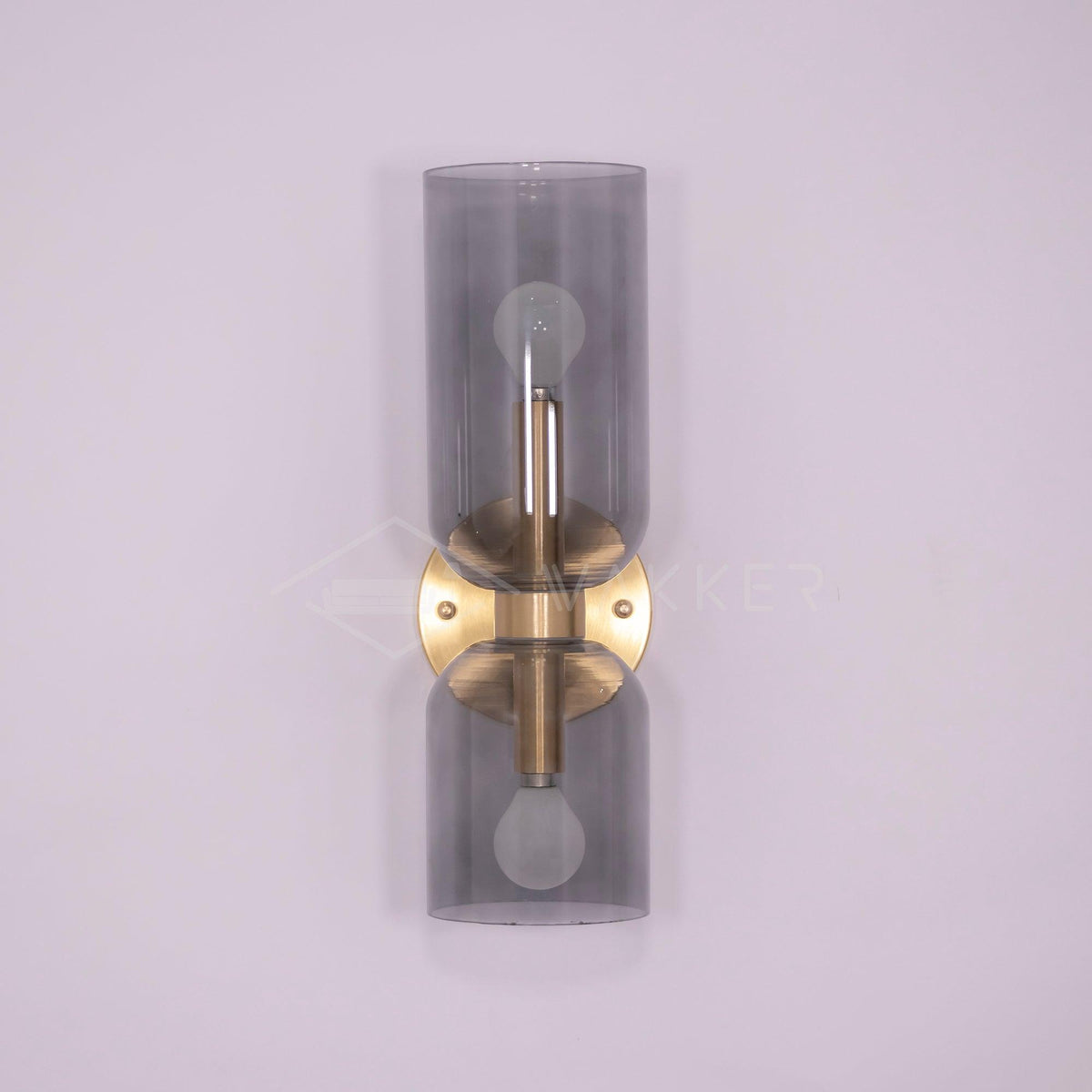 Bryn zeitgenössische minimalistische Wandleuchte aus Glas