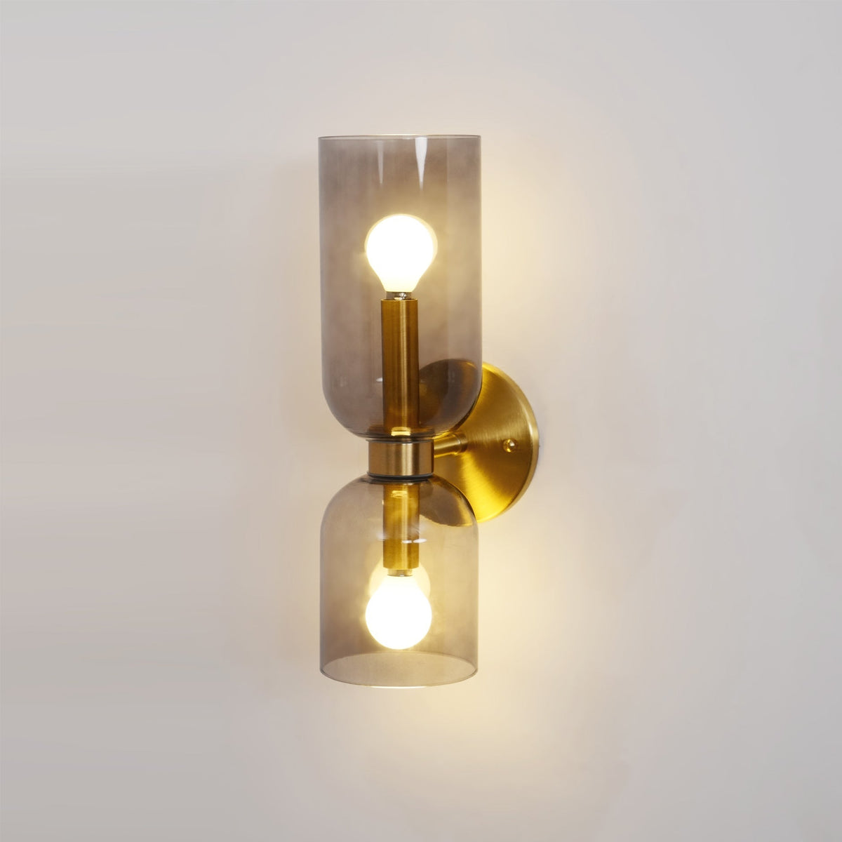 Bryn zeitgenössische minimalistische Wandleuchte aus Glas