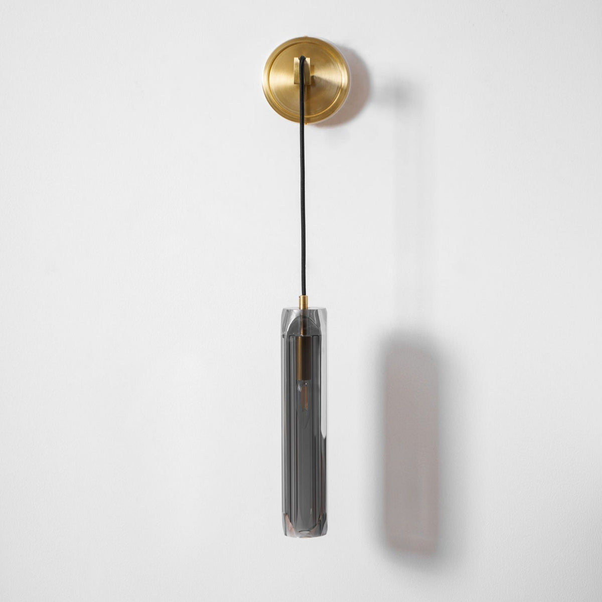 Zodorila zeitgenössische minimalistische Wandleuchte aus Kristall