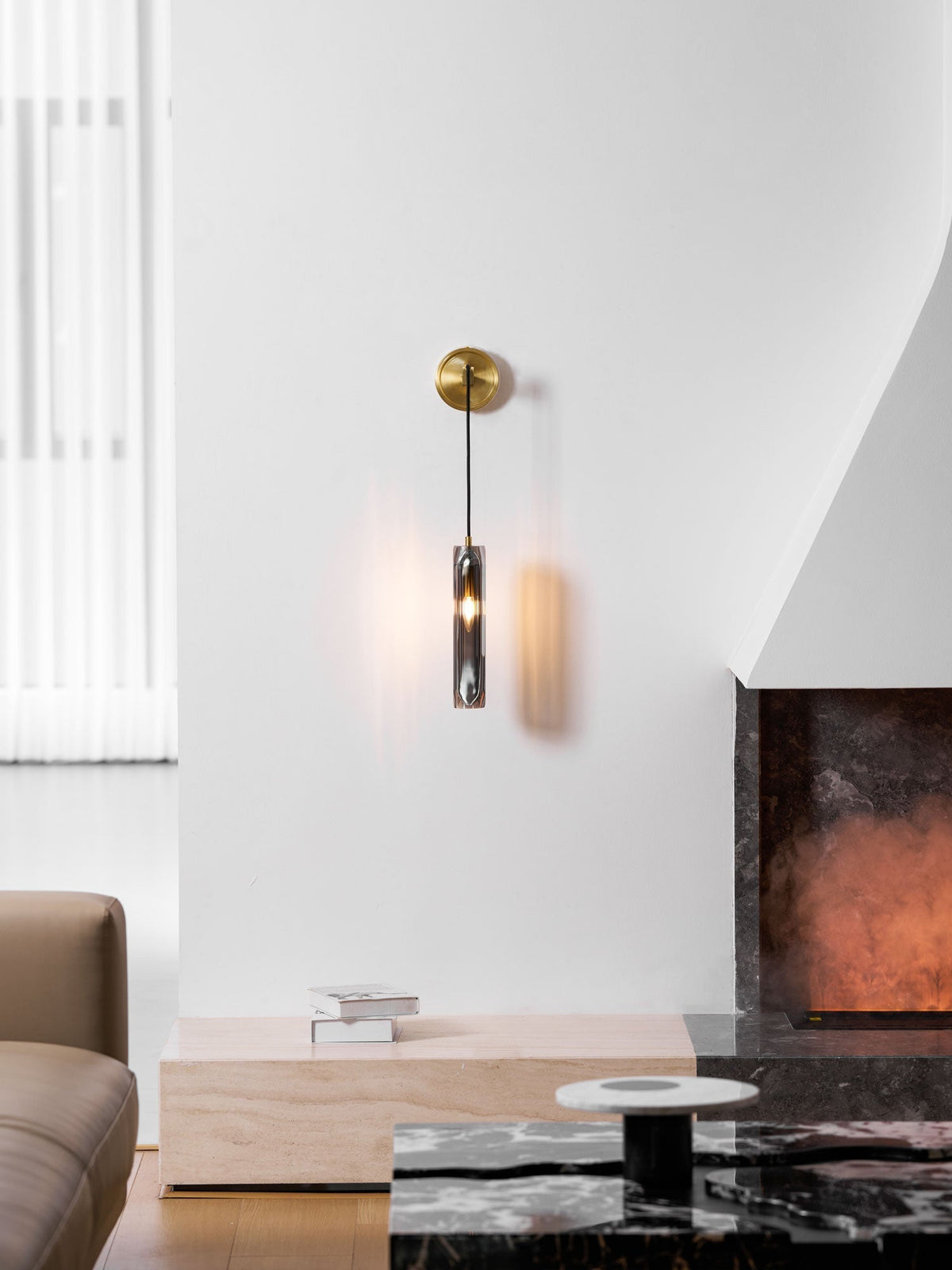 Zodorila zeitgenössische minimalistische Wandleuchte aus Kristall