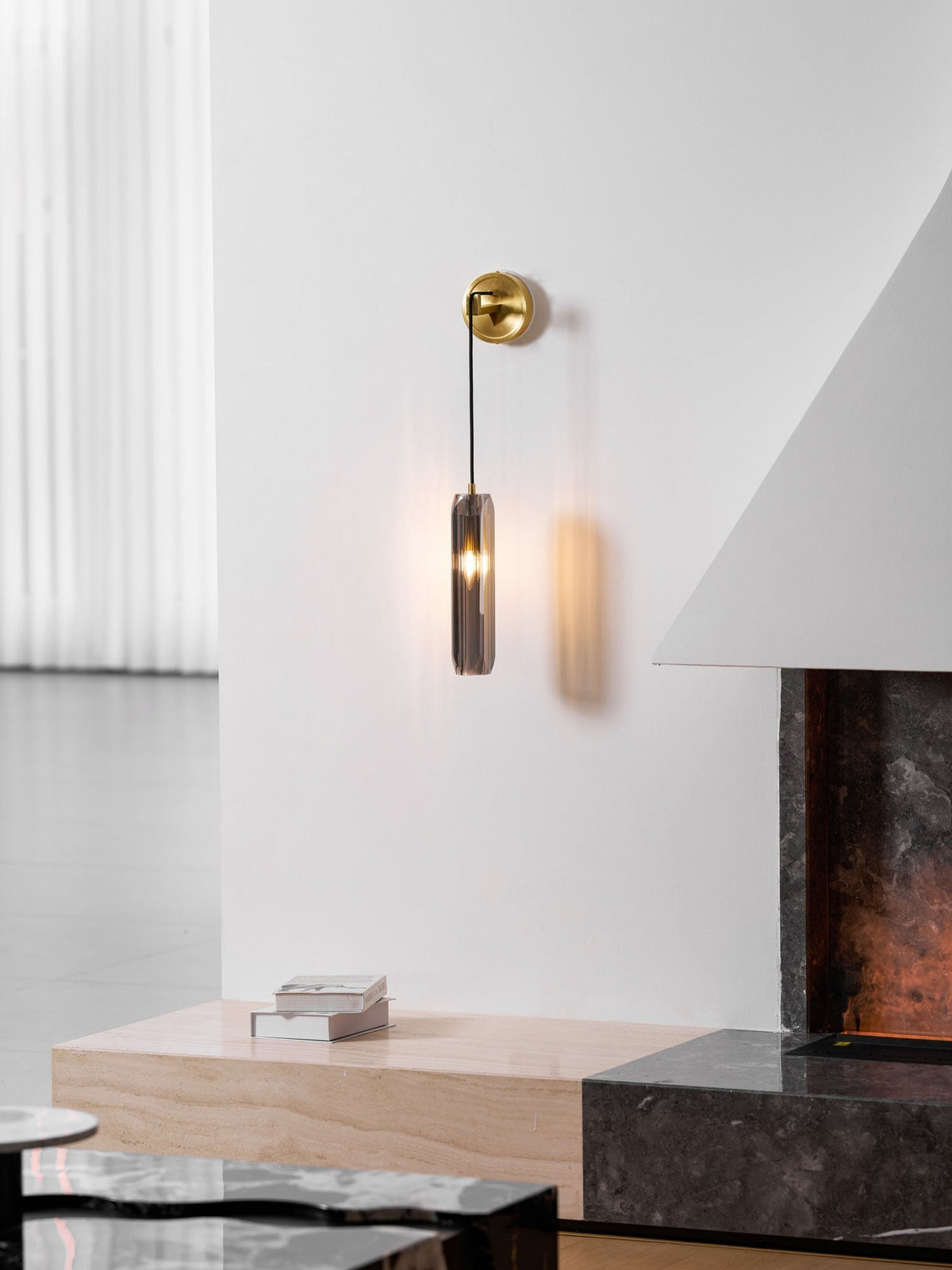 Zodorila zeitgenössische minimalistische Wandleuchte aus Kristall