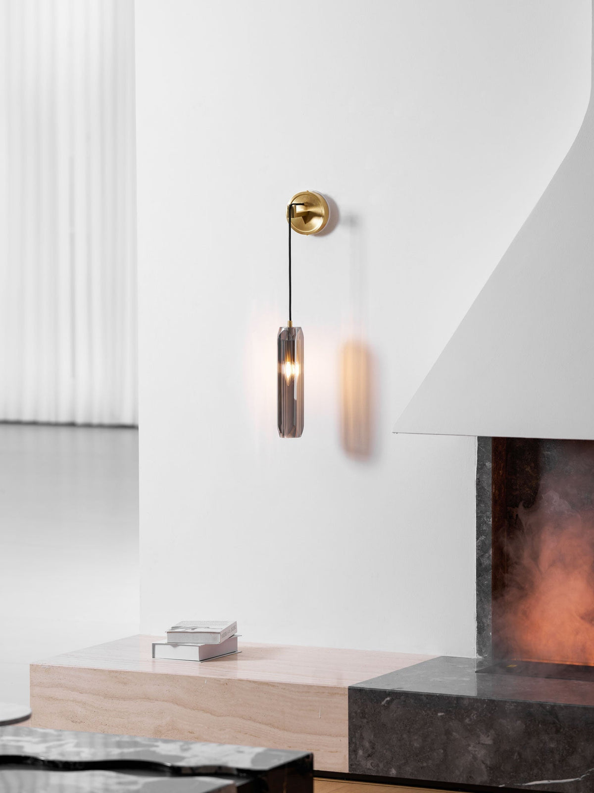 Zodorila zeitgenössische minimalistische Wandleuchte aus Kristall