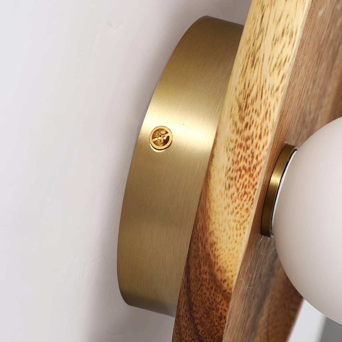 Sylaise zeitgenössische minimalistische Wandleuchte aus Holz und Glas