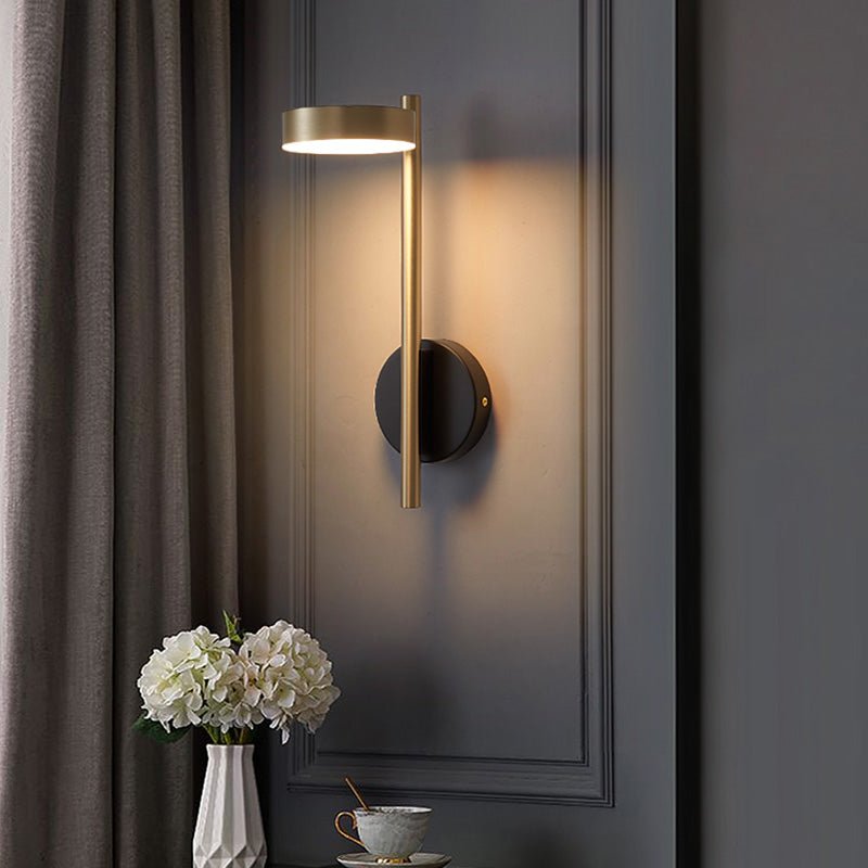 Umirarae zeitgenössische minimalistische Wandleuchte