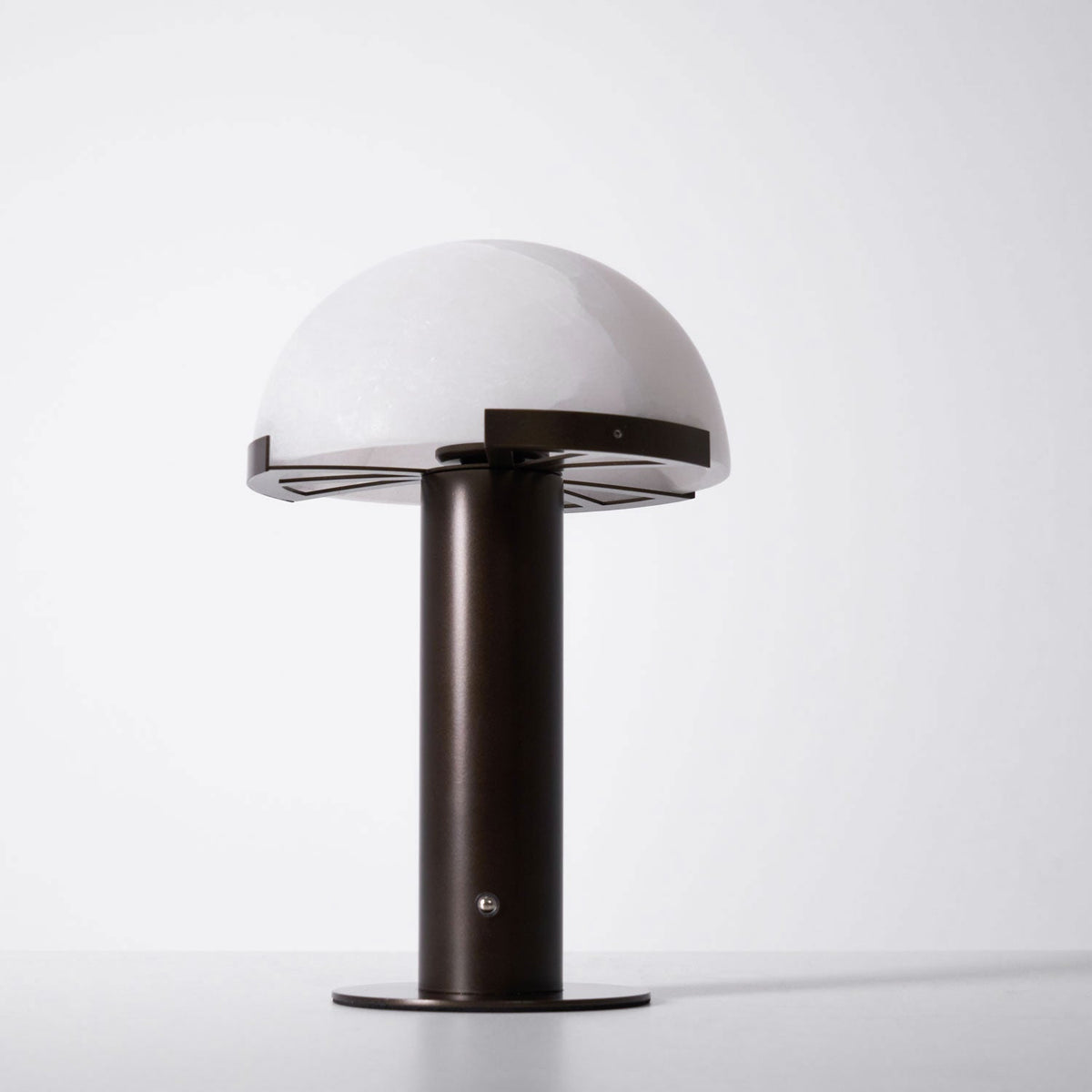Keir Alabaster-Tischlampe