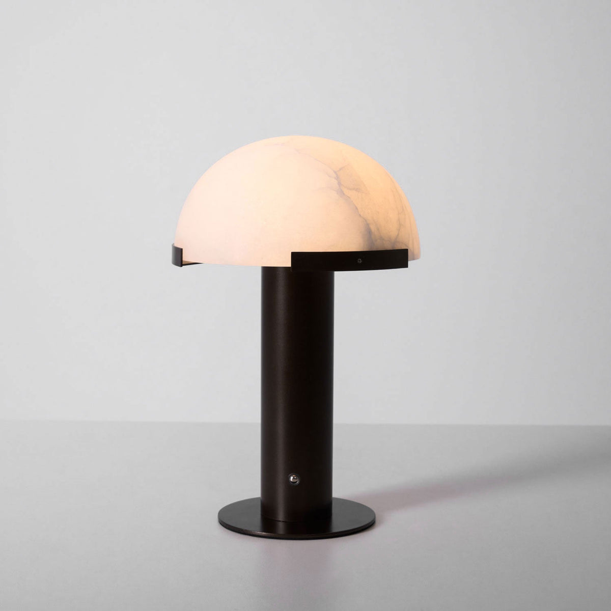 Keir Alabaster-Tischlampe