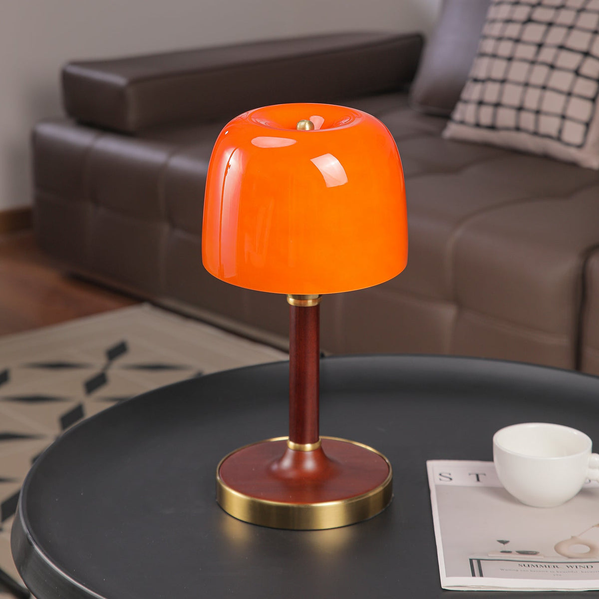 Rinariella Tischlampe aus Holz im Retro-Stil