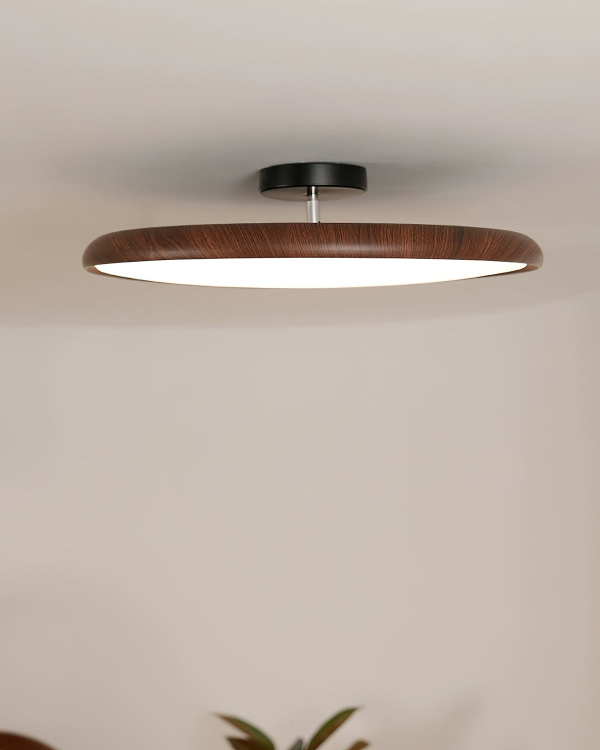 Aira Oval Semi-Flush Deckenleuchte