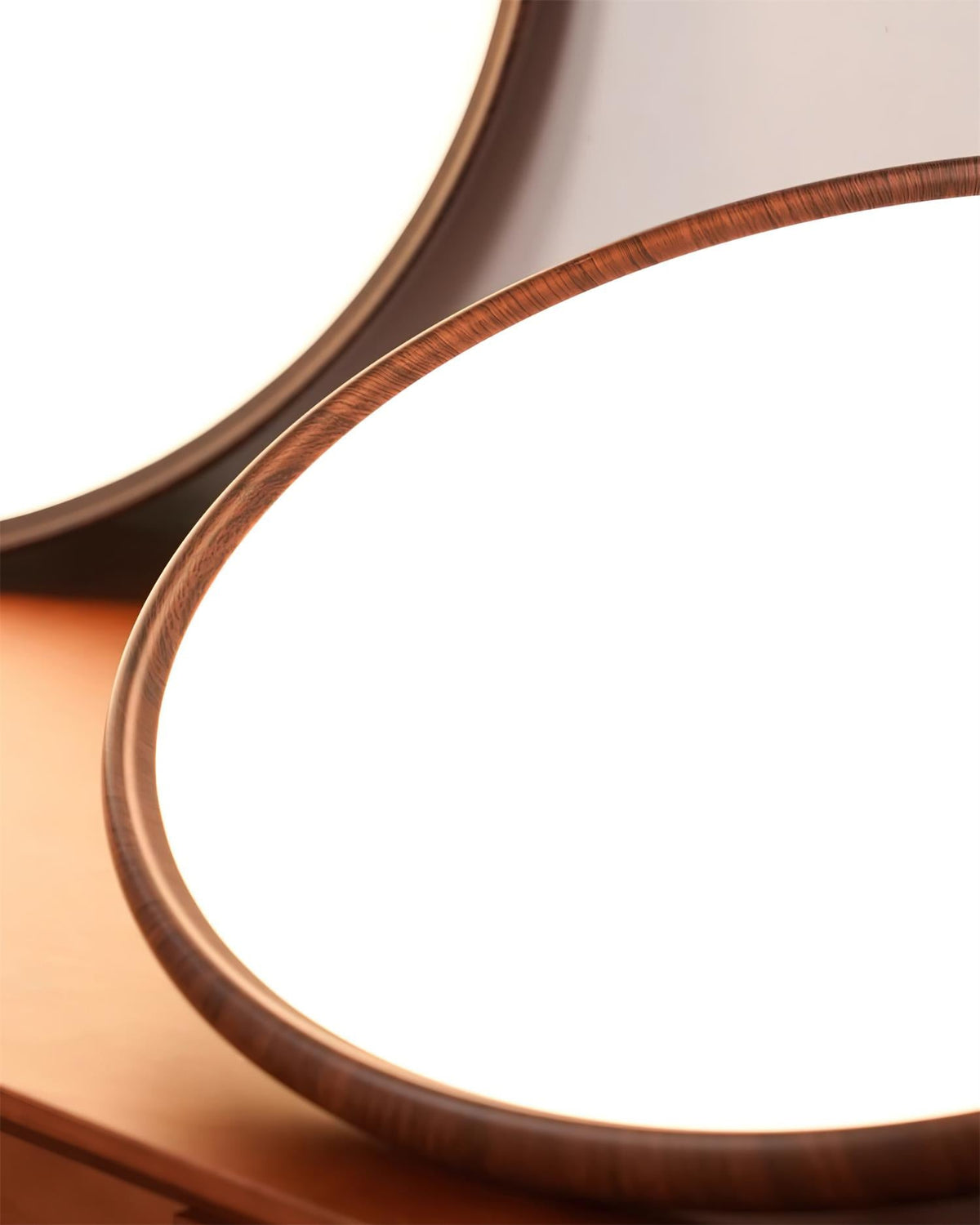 Aira Oval Semi-Flush Deckenleuchte