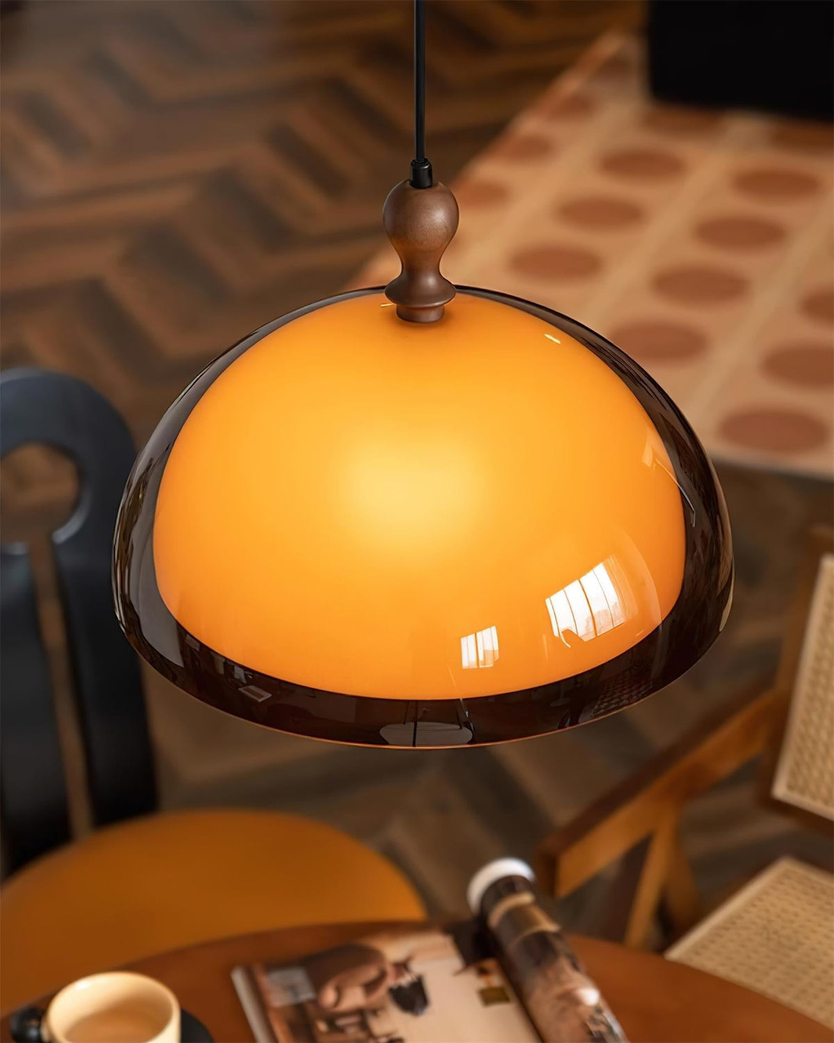 Vika Pendelleuchte mit Schwenkarmlampe