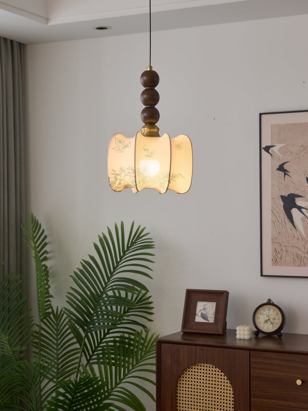 Avshaara Traditionelle Eleganz Vintage-Stoff-Holz-Pendelleuchte