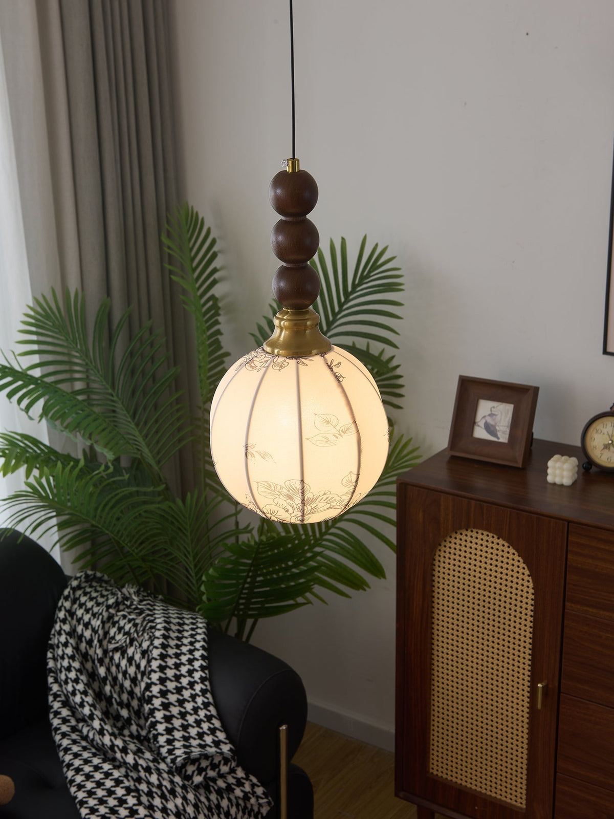 Avshaara Traditionelle Eleganz Vintage-Stoff-Holz-Pendelleuchte