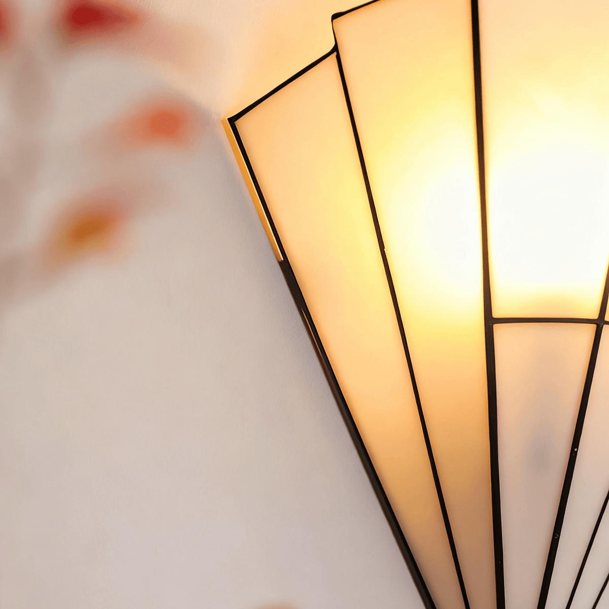 Lila Deco Wandleuchte