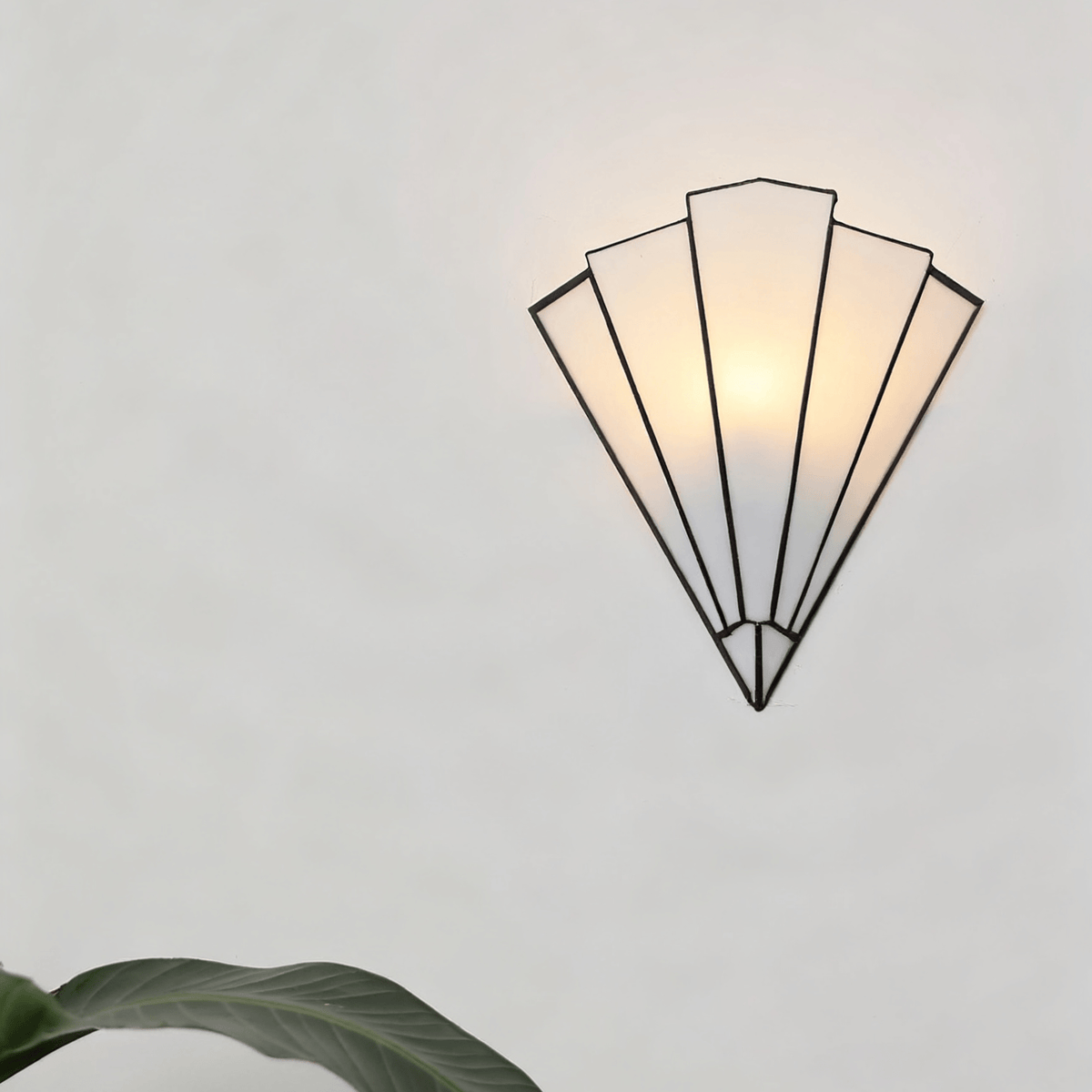 Lila Deco Wandleuchte