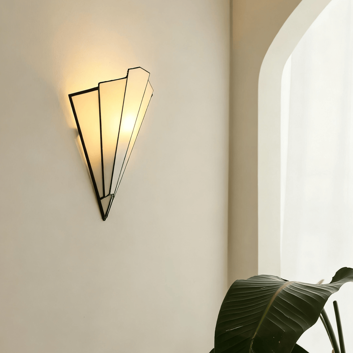 Lila Deco Wandleuchte