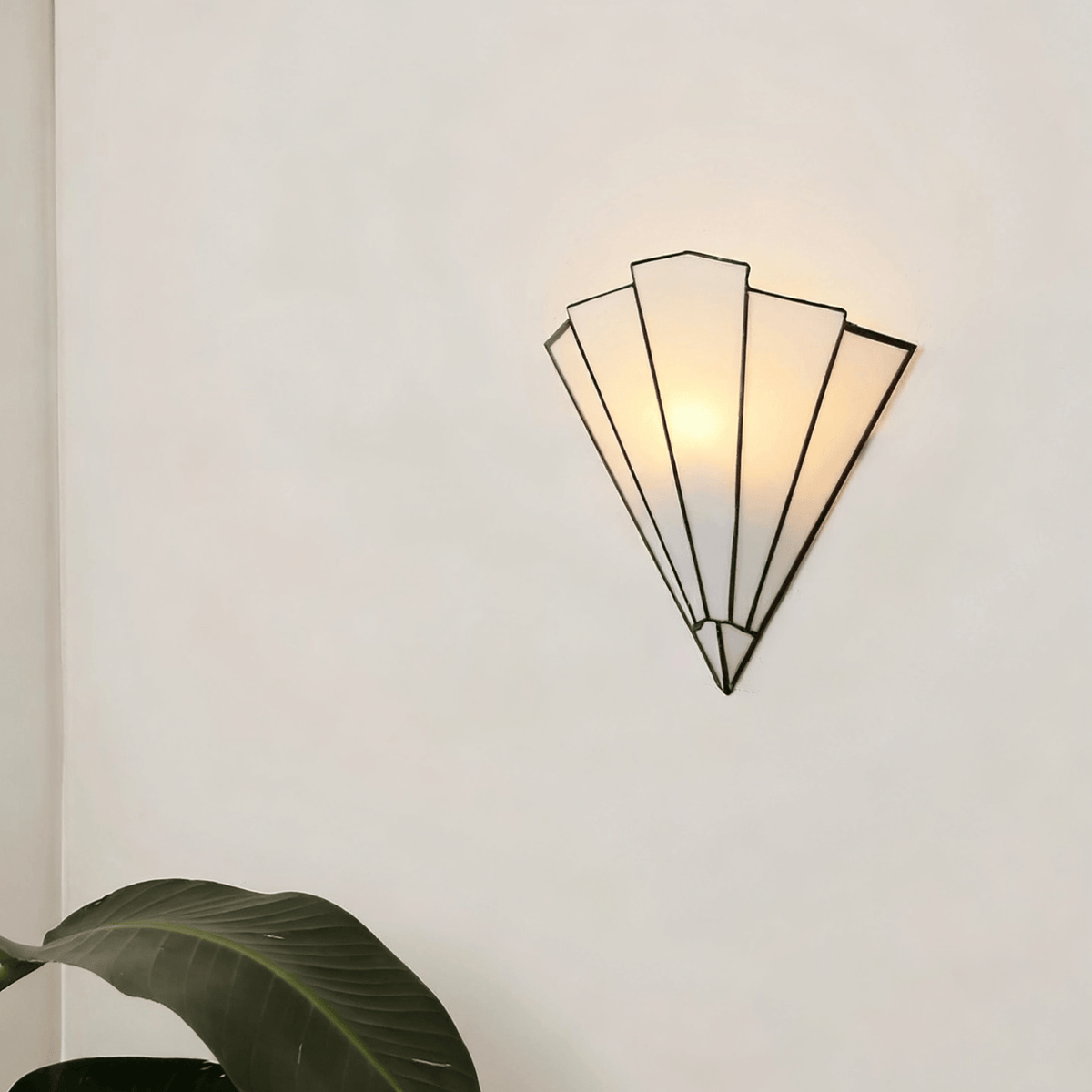 Lila Deco Wandleuchte