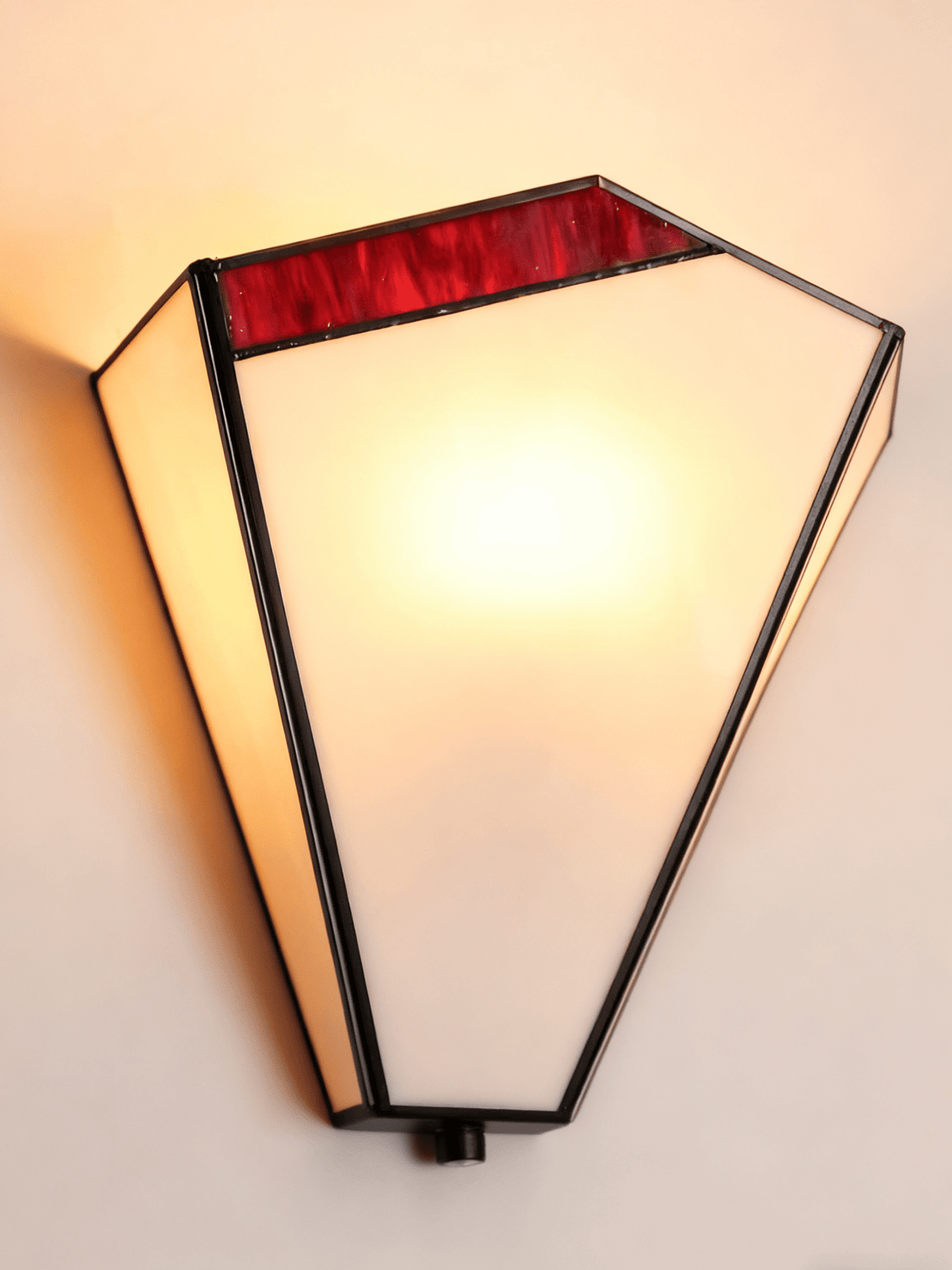 Lila Deco Wandleuchte