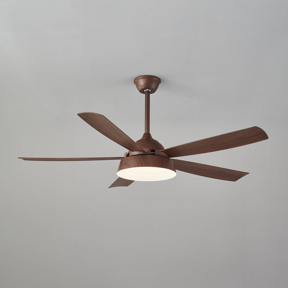 Orvino Deckenventilator mit Beleuchtung aus Holz