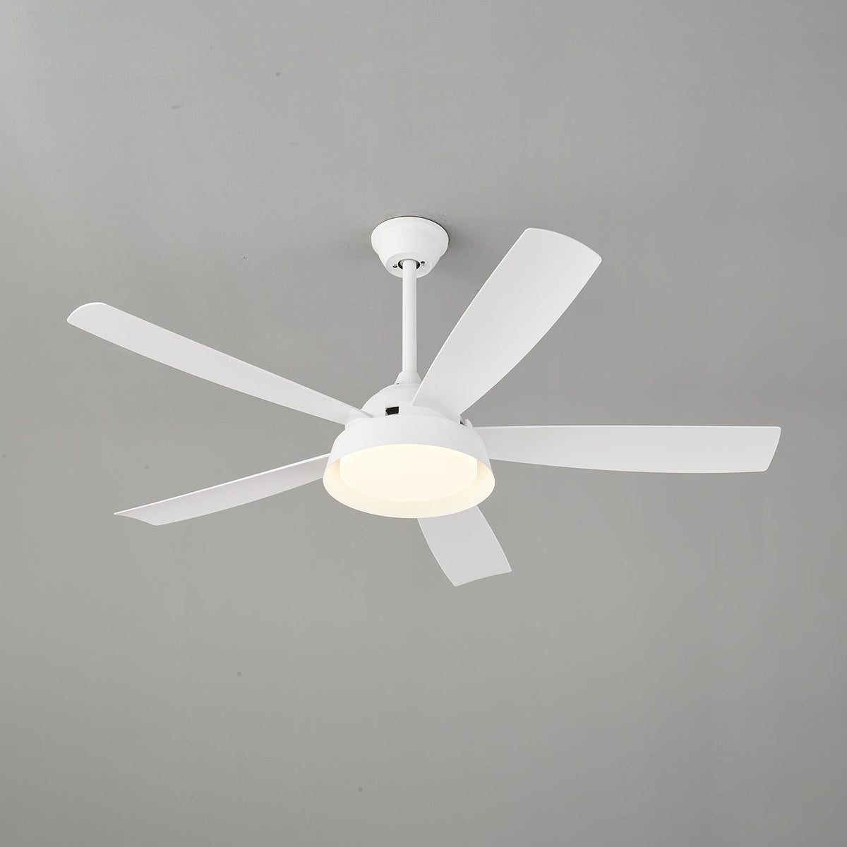 Orvino Deckenventilator mit Beleuchtung aus Holz