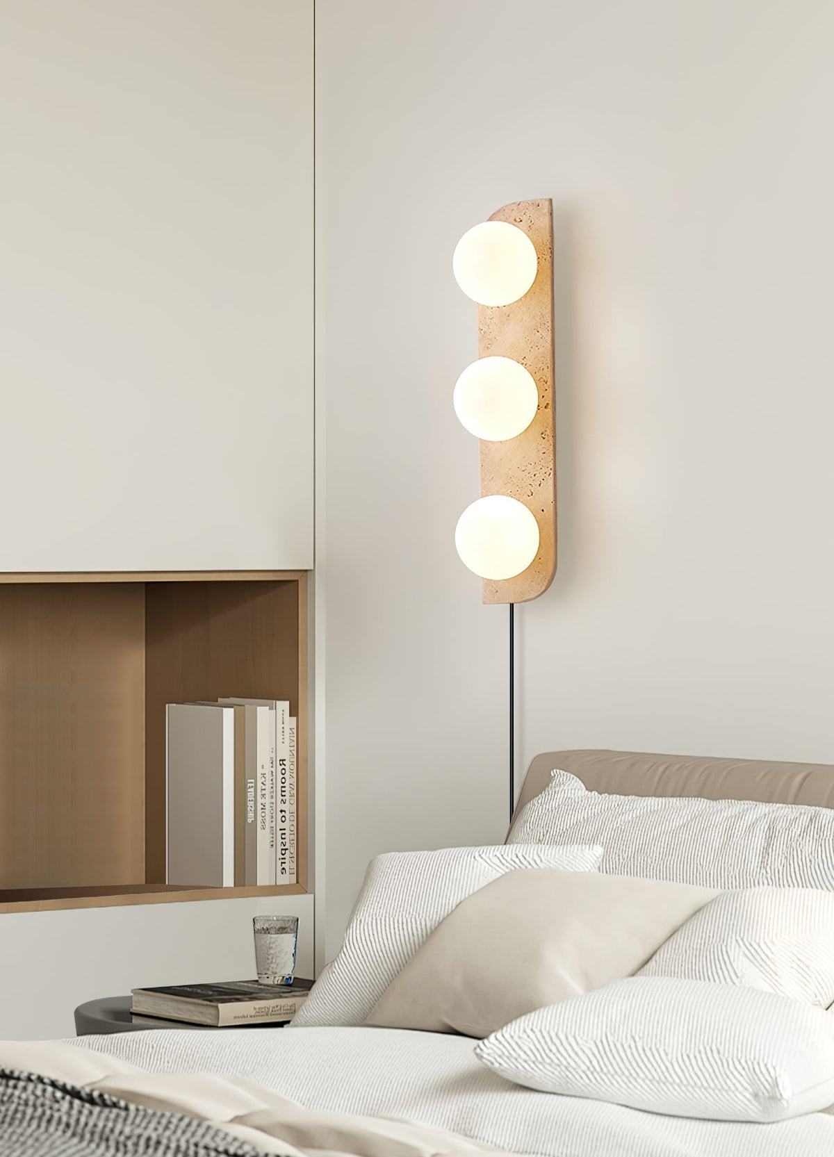Serearia Minimalistische Wandleuchte aus Gelbem Travertin mit Stecker