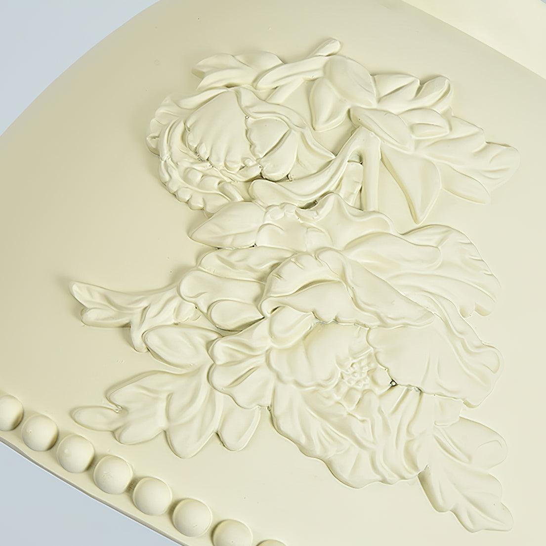 Floral geprägte Flora-Pendelleuchte
