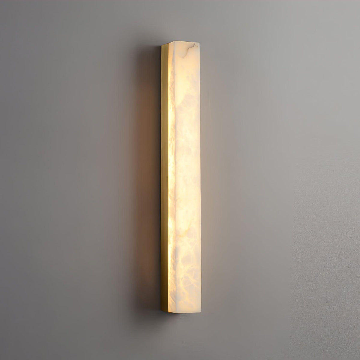 Nivivette Pillar Alabaster Wandleuchte