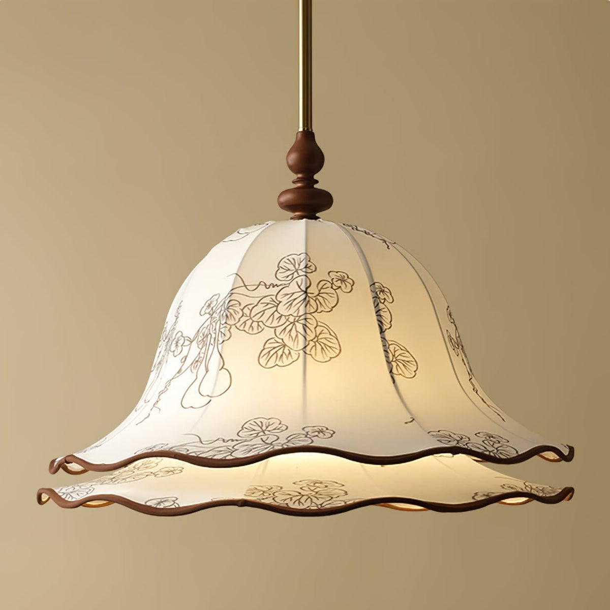 Ilsilis traditionelle Eleganz Blumengestellter Stoff-Holz-Pendelleuchte