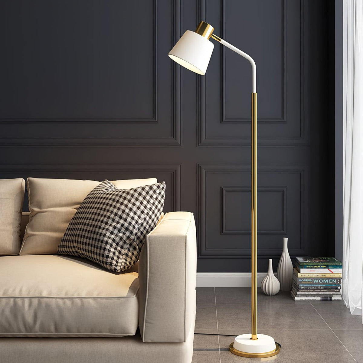 Xildas Schwarz & Gold Minimalistische Stehleuchte