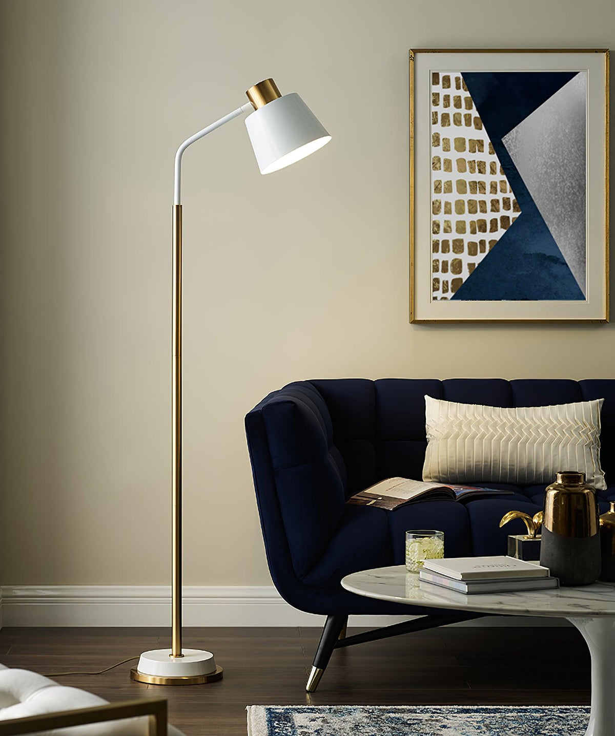 Xildas Schwarz & Gold Minimalistische Stehleuchte