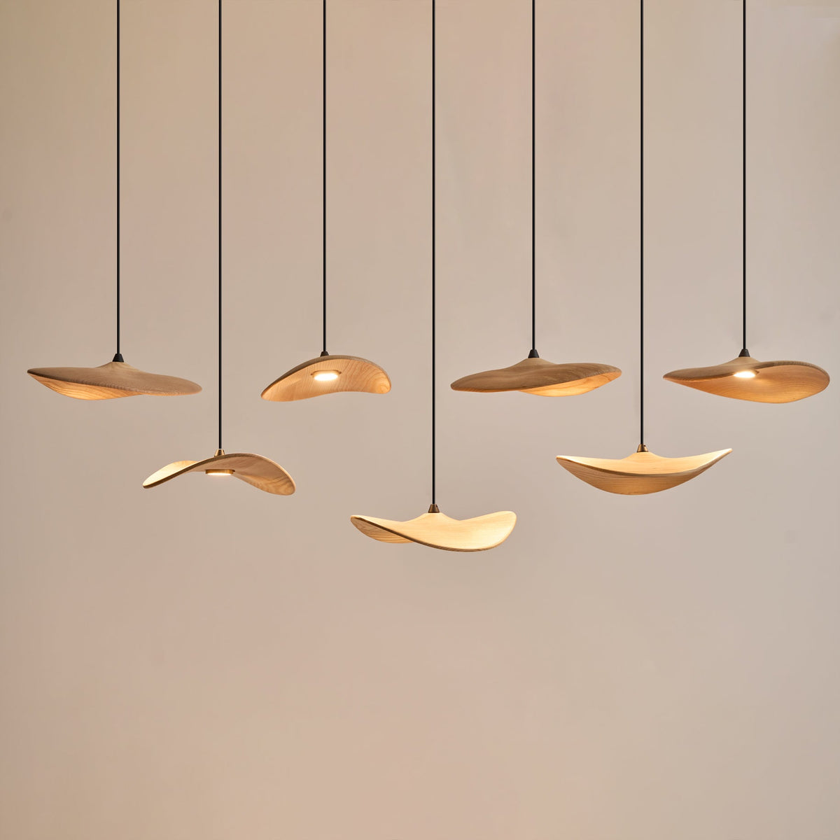 Abbott Kronleuchter zeitgenössisch minimalistisch leerer Blatt Holz
