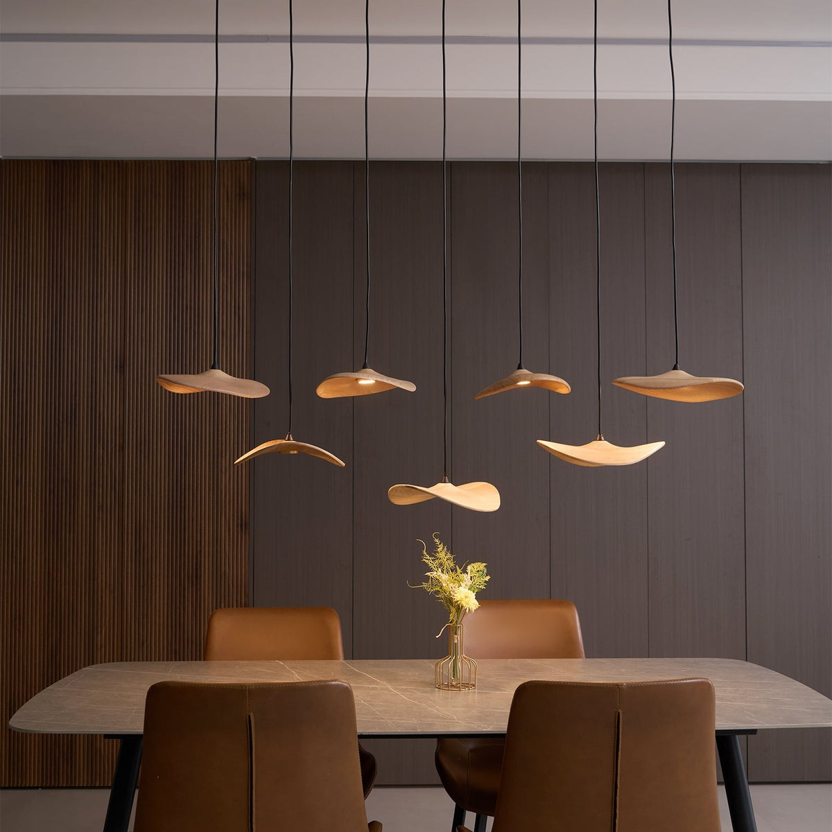 Abbott Kronleuchter zeitgenössisch minimalistisch leerer Blatt Holz
