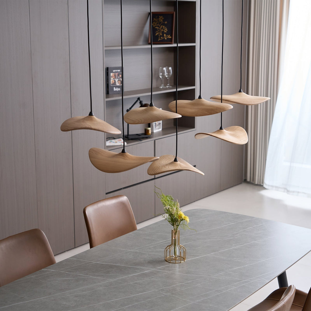 Abbott Kronleuchter zeitgenössisch minimalistisch leerer Blatt Holz