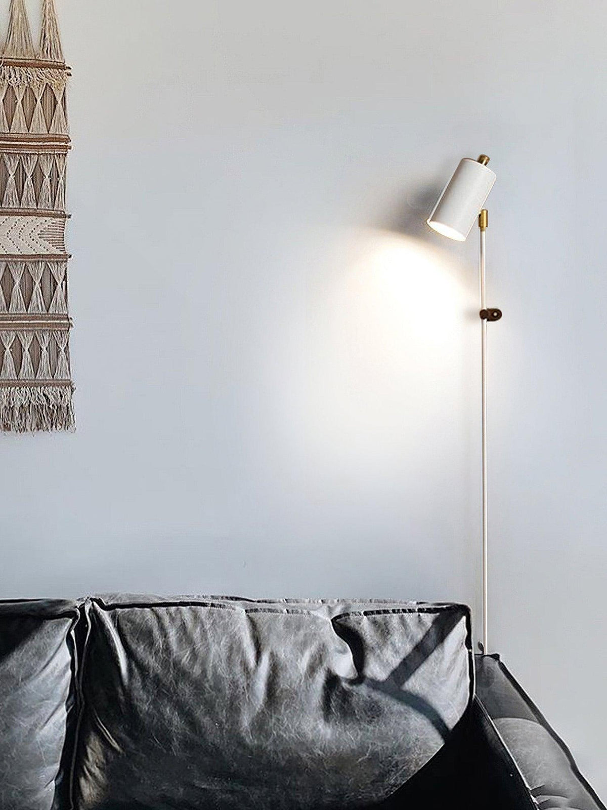 Equinox zeitgenössische minimalistische Wandleuchte