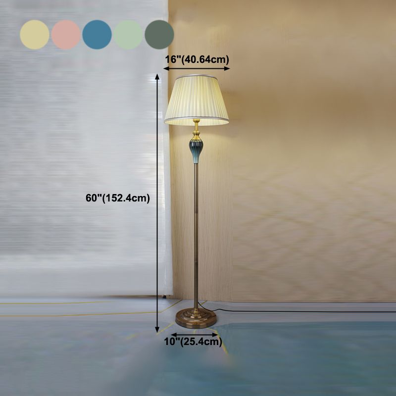 Arisha Antik Stehlampe, 5 Farben, Metall/Stoff, Schlafzimmer