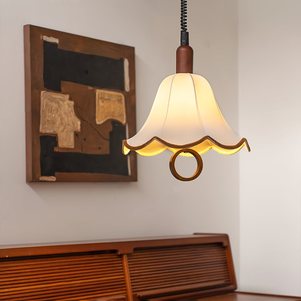 Eurvaryra Pendelleuchte aus Stoff und Holz im klassischen eleganten Stil