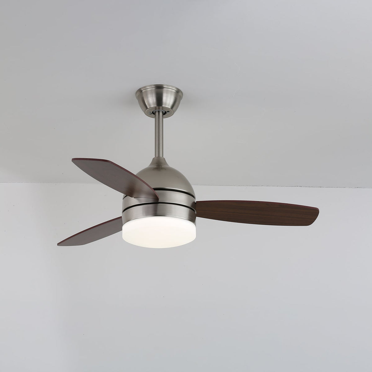 Caelan Deckenventilator mit Beleuchtung in zeitgenössischem Design