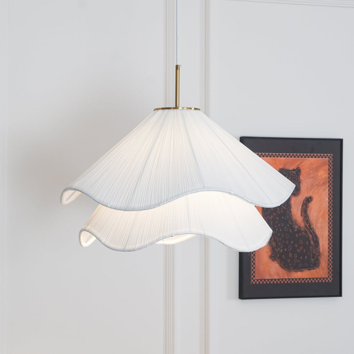 Evanel Pendelleuchte aus Stoff im künstlerischen Design