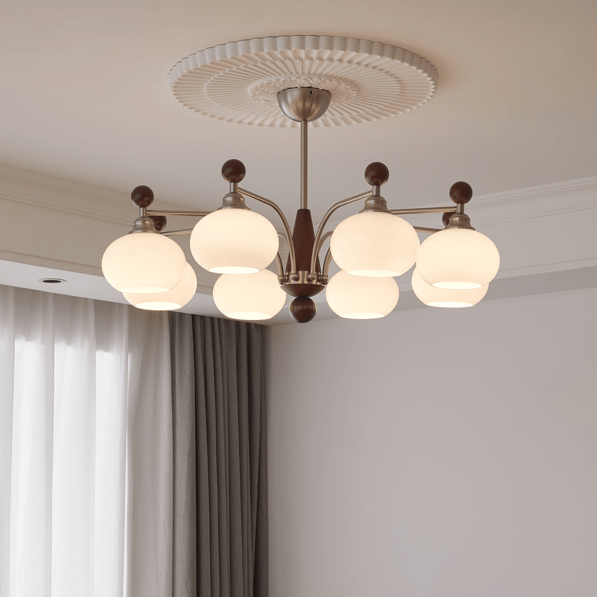 Ivloria Kronleuchter traditionelle Eleganz Orbit Holz Glas