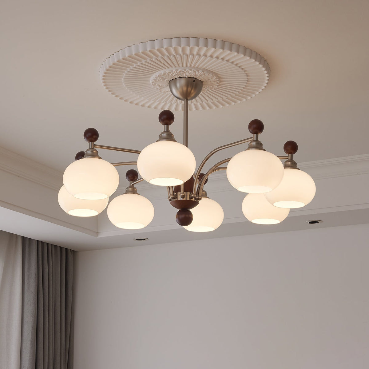 Ivloria Kronleuchter traditionelle Eleganz Orbit Holz Glas