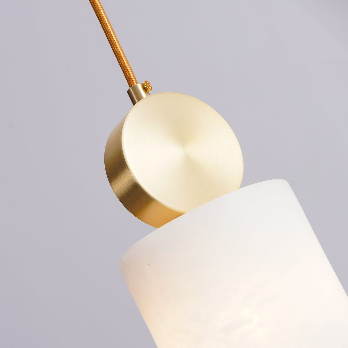 Salen Pendelleuchte Alabaster & Messing