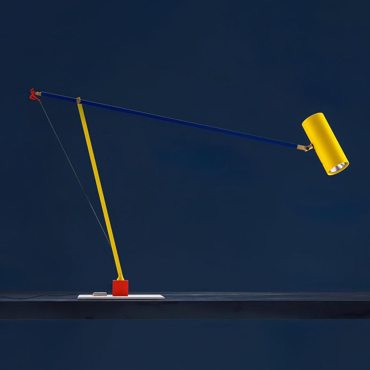 Ember zeitgenössische minimalistische Tischlampe