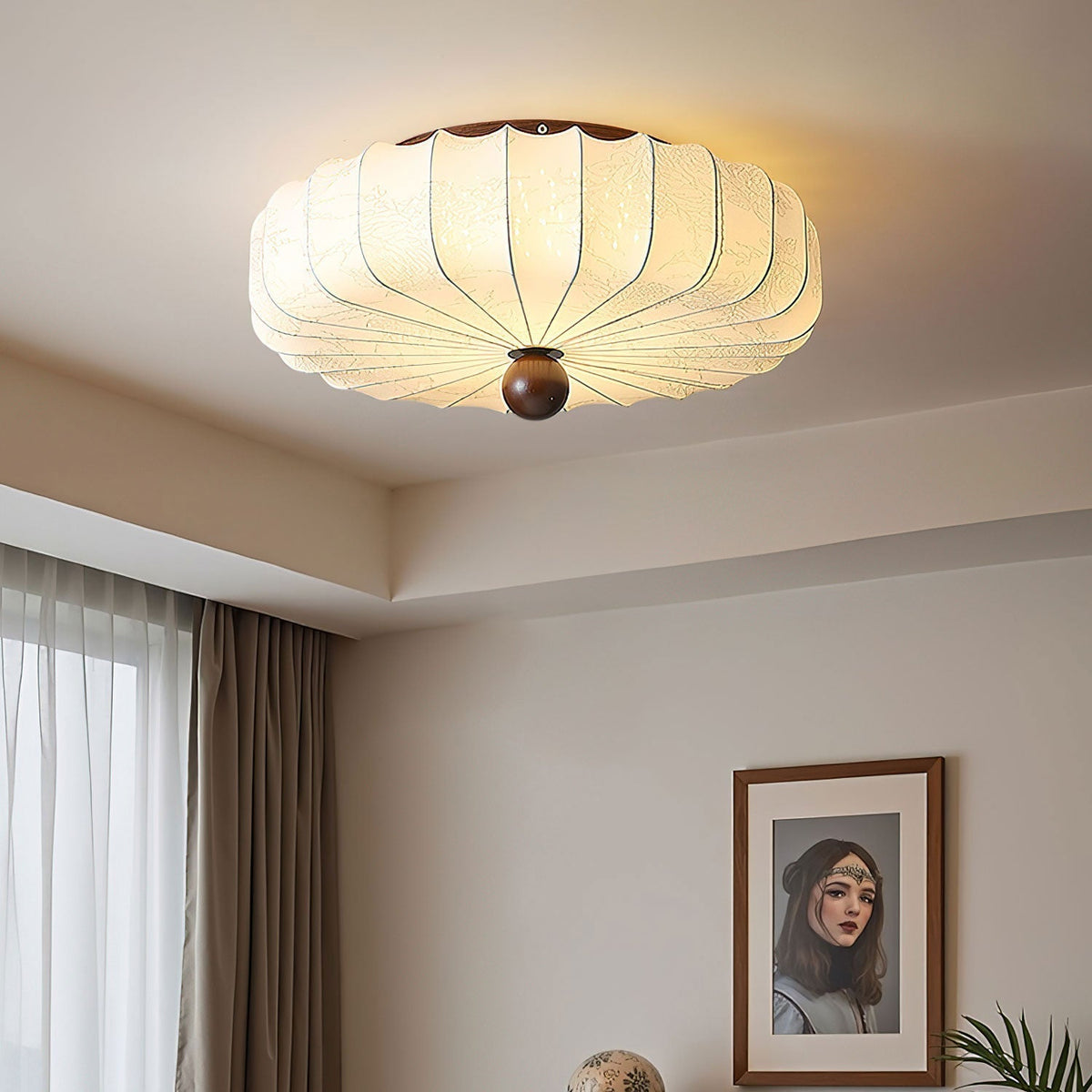 Lotus Deckenleuchte aus Stoff in Beige