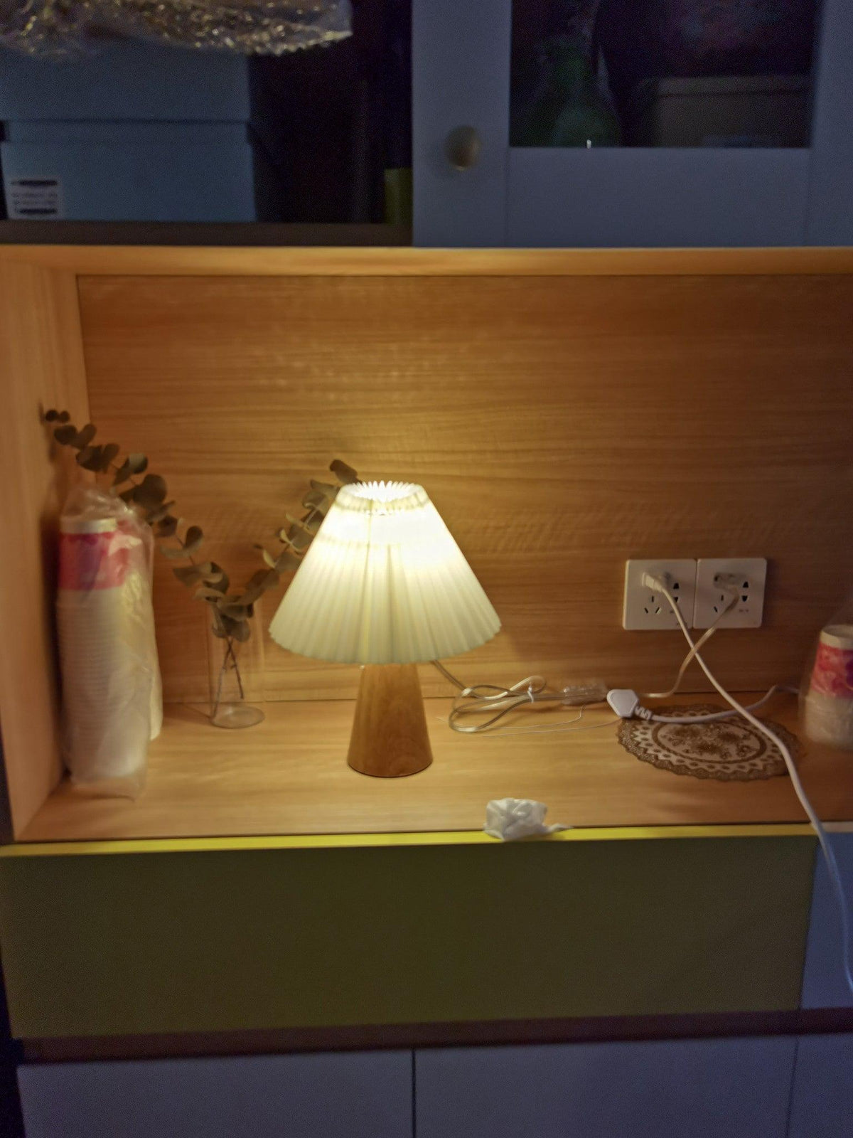 Sylineria Minimalistische Tischleuchte aus Holz