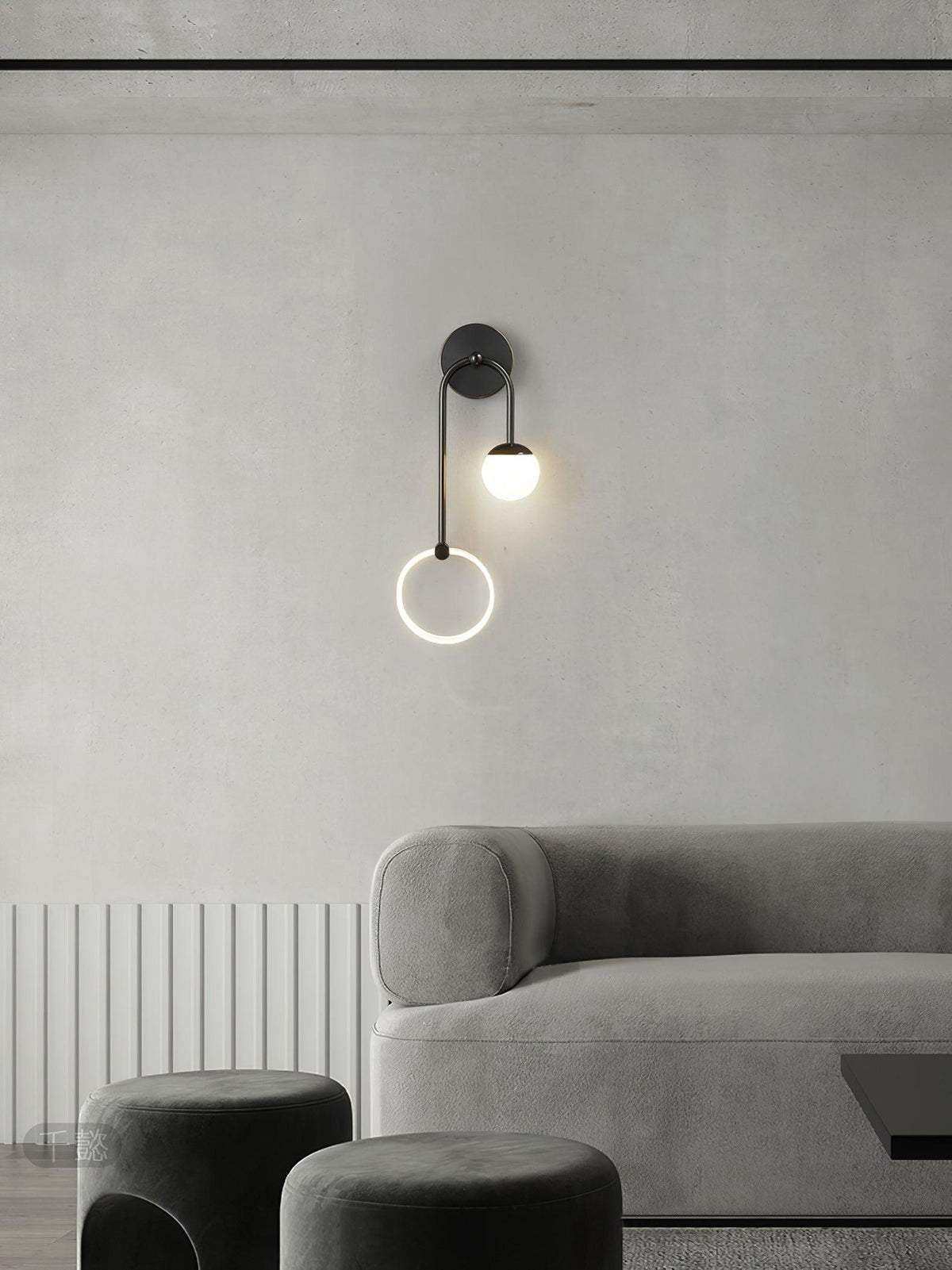 Warren zeitgenössische minimalistische LED-Wandleuchte aus Messing