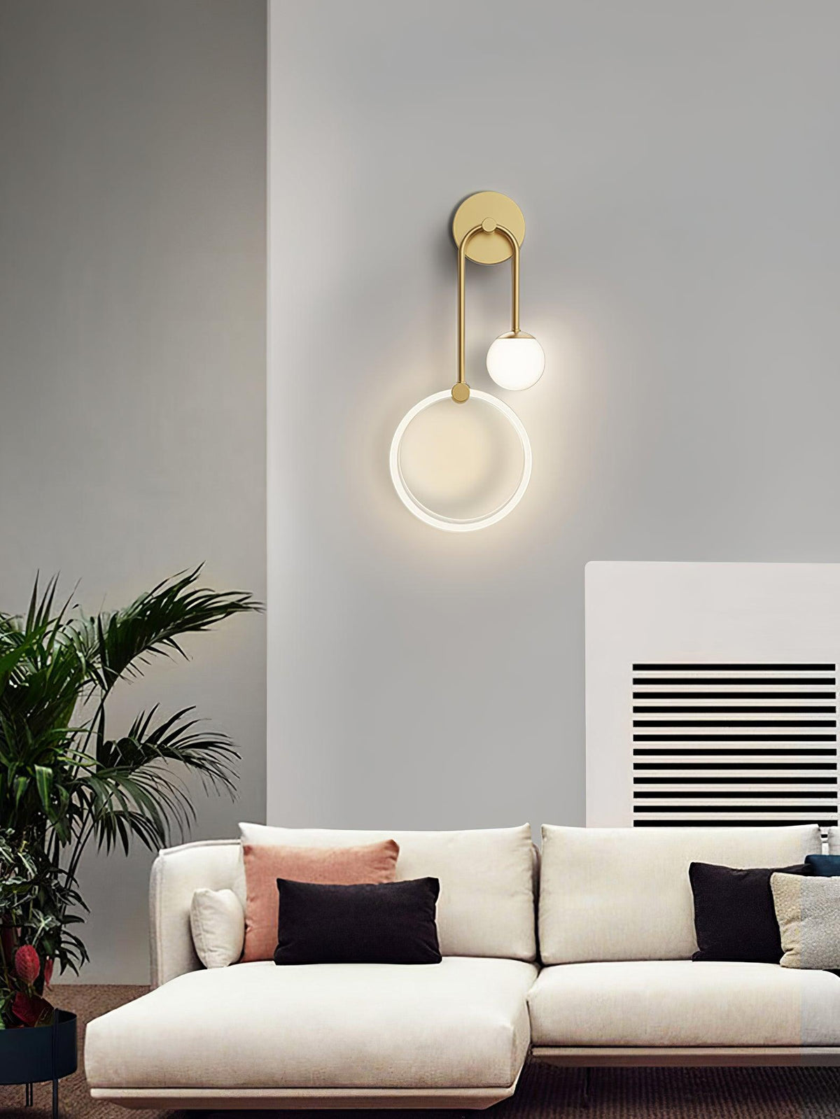Warren zeitgenössische minimalistische LED-Wandleuchte aus Messing