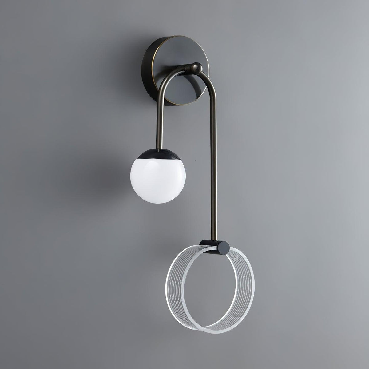 Warren zeitgenössische minimalistische LED-Wandleuchte aus Messing