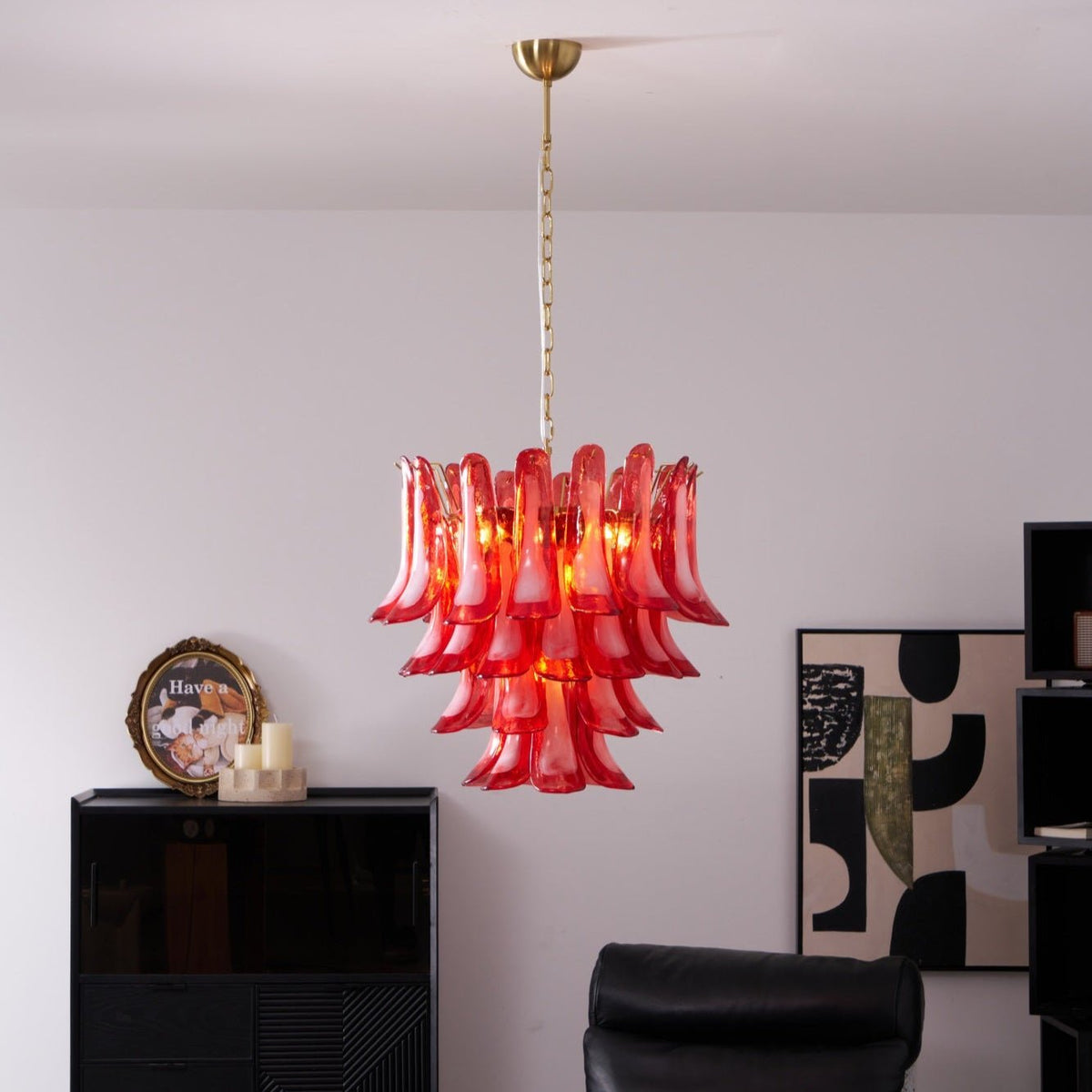 Celarine Kronleuchter aus rotem Petal-Glas in geschichteter Kunstform