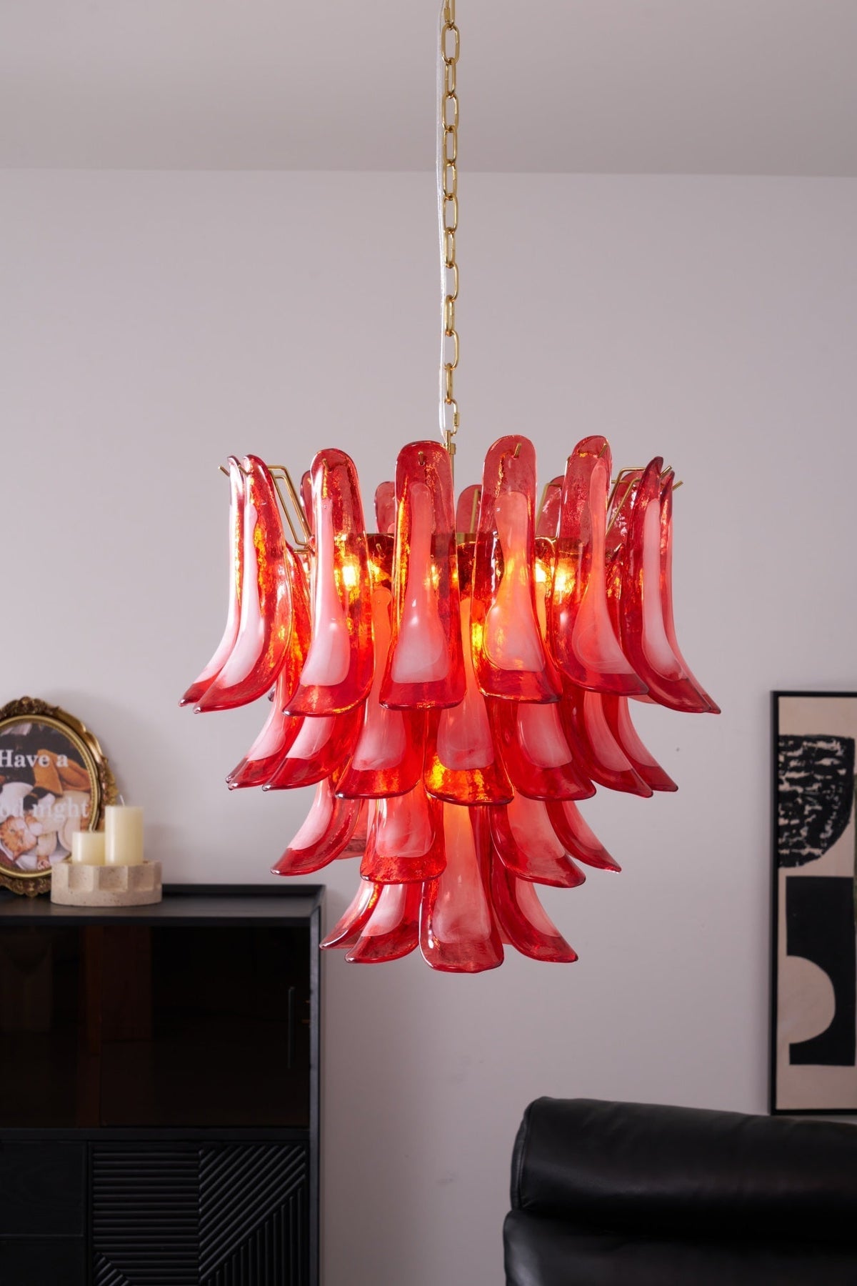 Celarine Kronleuchter aus rotem Petal-Glas in geschichteter Kunstform