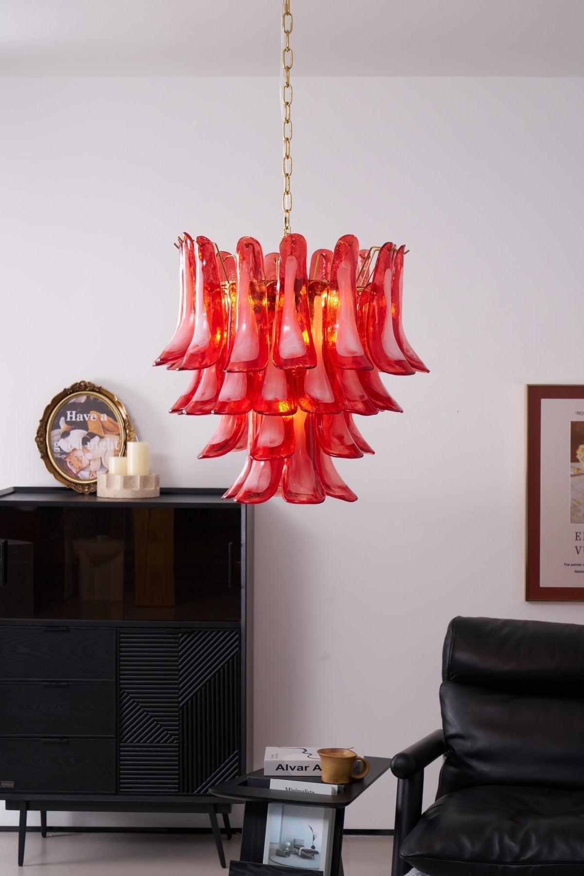 Celarine Kronleuchter aus rotem Petal-Glas in geschichteter Kunstform